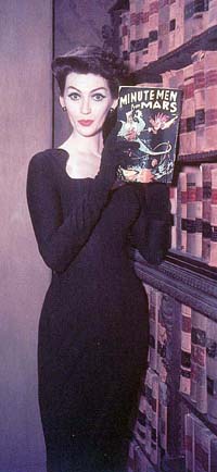 MODEL IN BLACK 50
